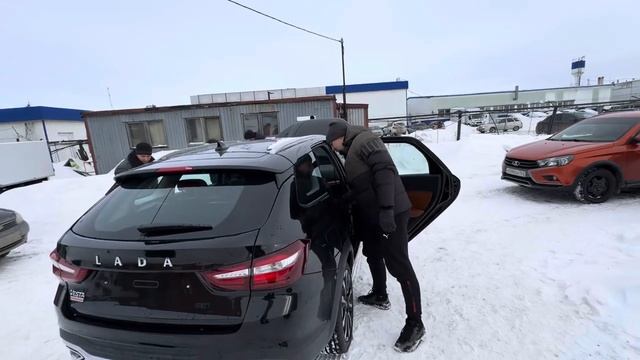 LADA VESTA SW CROSS ENJOY_ ГРАНТА СЕДАН КОМФОРТ. СНИЗИЛ ЦЕНУ И ПОШЛА ДВИЖУХА смотреть онлайн