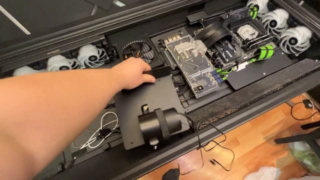 Самый огромный стол компьютер в России смотреть онлайн