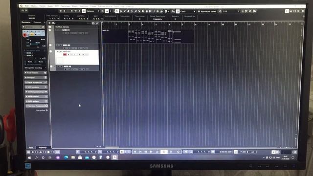 Запись и конвертация MIDI дорожек в AUDIO при помощи Yamaha MODX смотреть онлайн