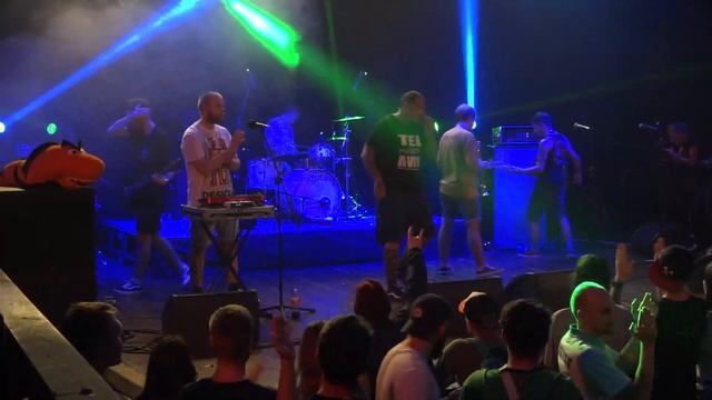 PLUSH FISH | БИЧONTOUR смотреть онлайн