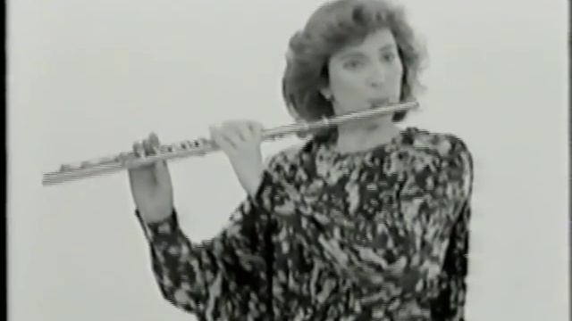 Flute Concerto in G Major (I. Allegro Maestoso) by Mozart - Paula Robison, flute смотреть онлайн