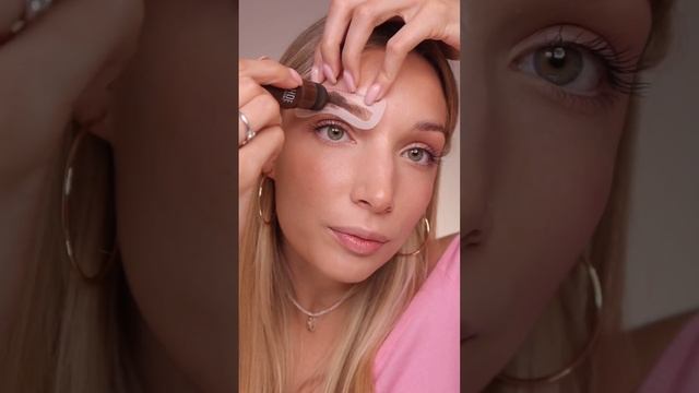 Вам больше не придется рисовать брови! смотреть онлайн