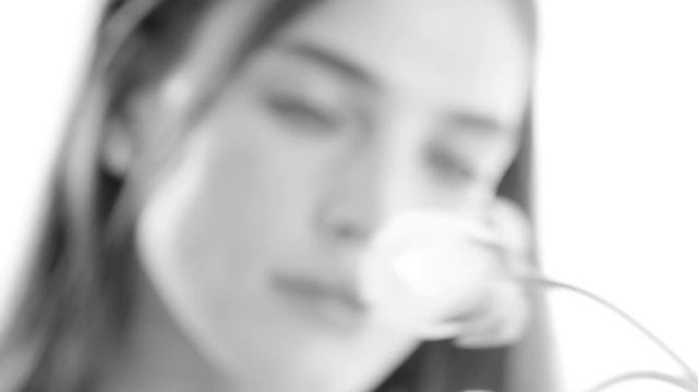 Tiffany & Co. — The New Tiffany Victoria™ Collection