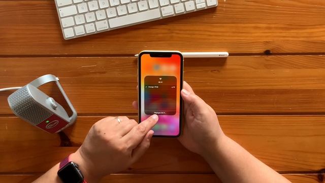 Astuce : Changer de réseau Wi-Fi ou d'appareil Bluetooth très rapidement sur iPhone, iPad, iPad Pro смотреть онлайн