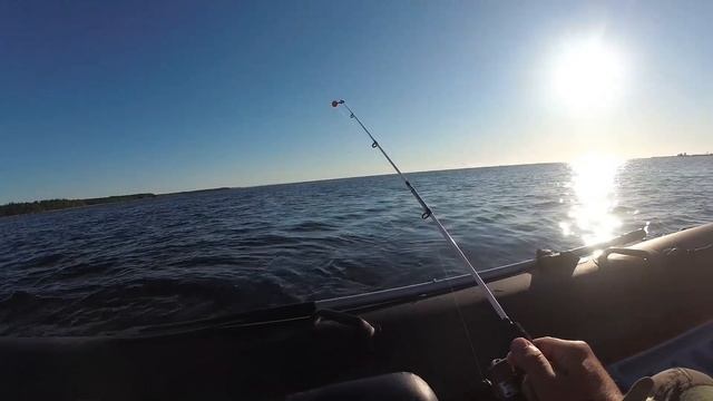 Окунь на Ладоге... Очень увлекательная и интересная рыбалка. смотреть онлайн