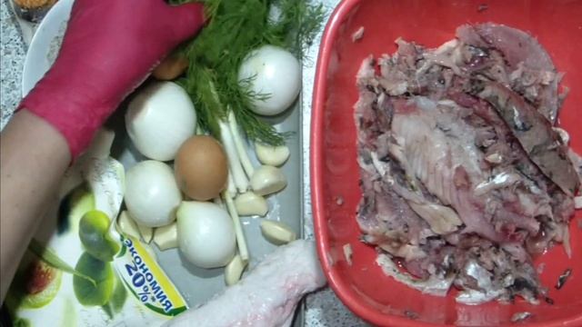 Принцип приготовления рыбного фарша из костлявой рыбы.Рыбный фарш без больших усилий.Легкий способ. смотреть онлайн