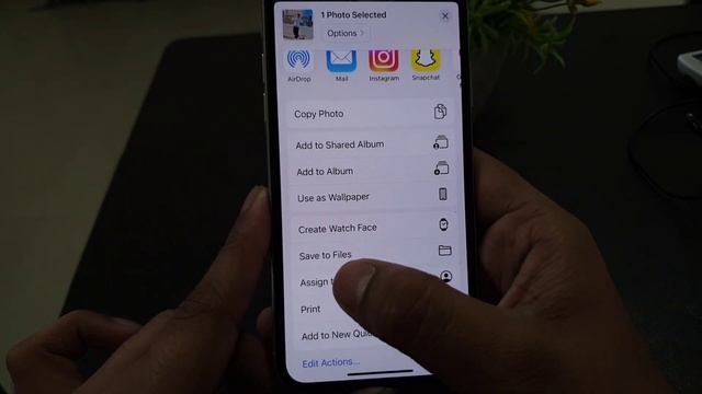 Send Photos as Document on Whatsapp in iPhone 14 Pro смотреть онлайн