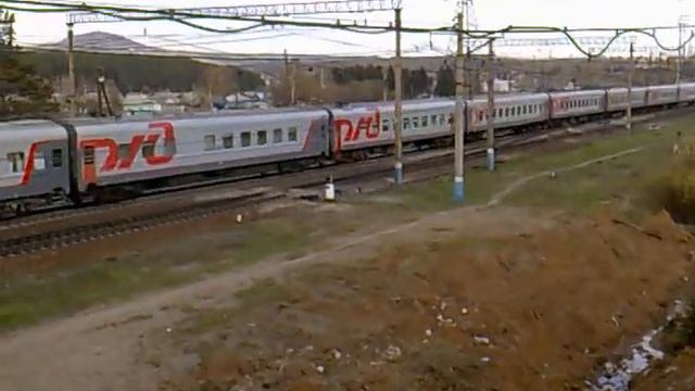 ЧС2 с поездом №139 Новосибирск - Адлер, ст. Ревда смотреть онлайн