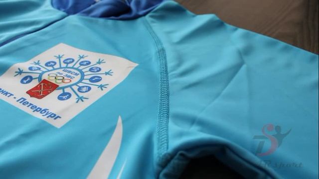 Видеообзор компрессионной футболки с длинным рукавом от DARsport смотреть онлайн