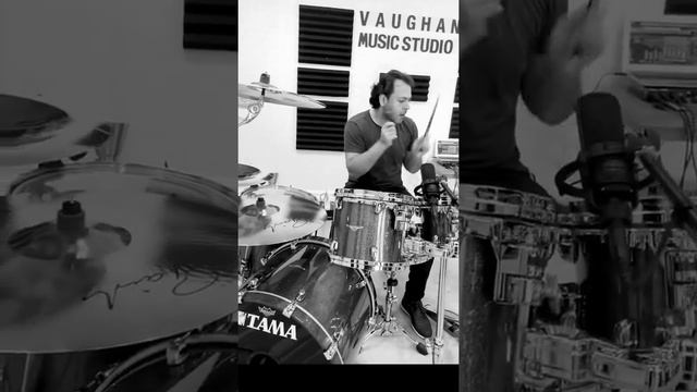 Metallica Enter Sandman (Drum Cover) смотреть онлайн