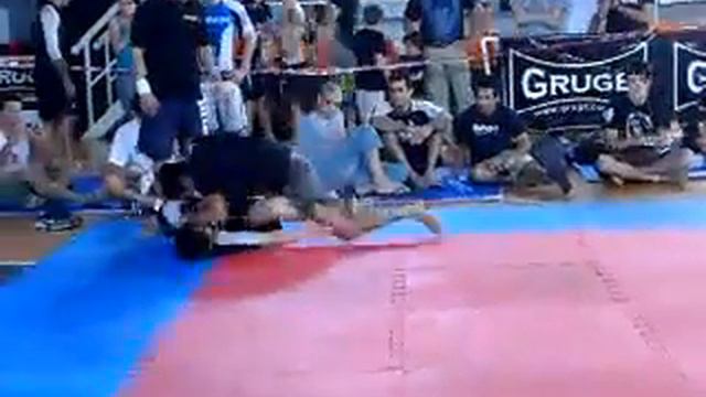 Copa Corpo Sao Submission final absoluto hasta 77kg Vieyra vs Fabro 1ra parte смотреть онлайн