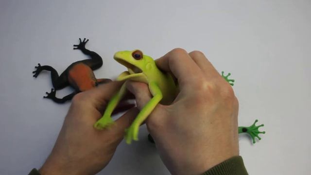 Игрушка-тянучка «Лягушка» 7 см. Резиновые Животные / 3 штуки смотреть онлайн