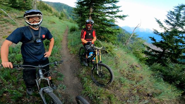 The Best Mountain Bike Trail I have Ever Ridden! It's a Pro Line... смотреть онлайн