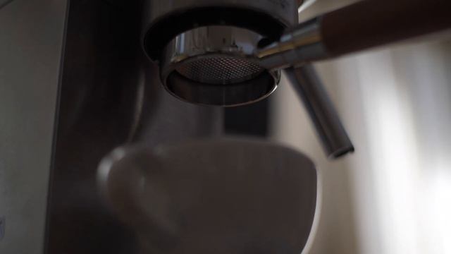 De'Longhi Dedica EC680M with Updated Valve and Pump смотреть онлайн