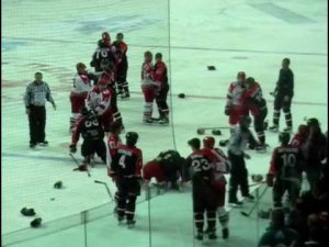 Драка Локомотив-Авангард, 5/03/2005,съемка с трибуны