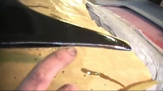 МИР: Карбонизация ВАЗ-2110, нанесение ламинации карбоновой ткани, часть 1 смотреть онлайн