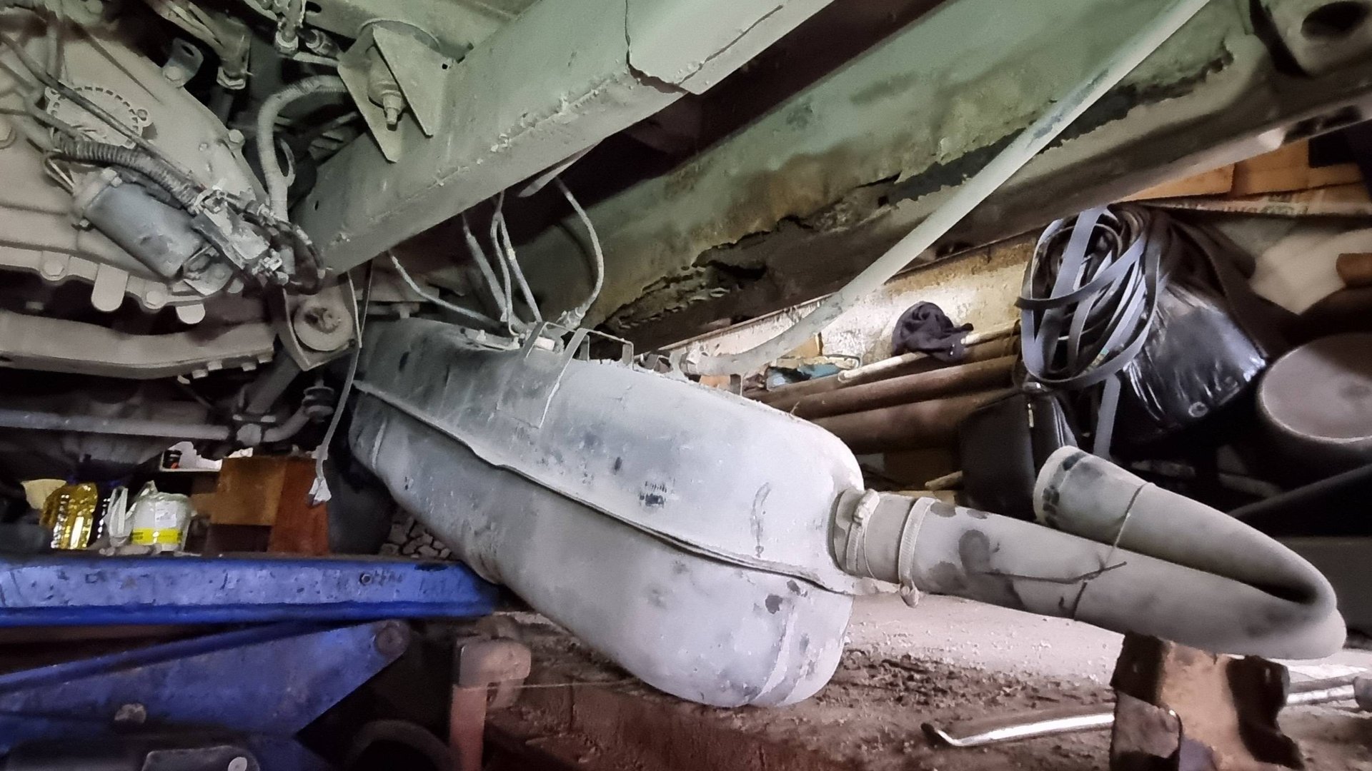 УАЗ Патриот с отгнившим баком смотреть онлайн