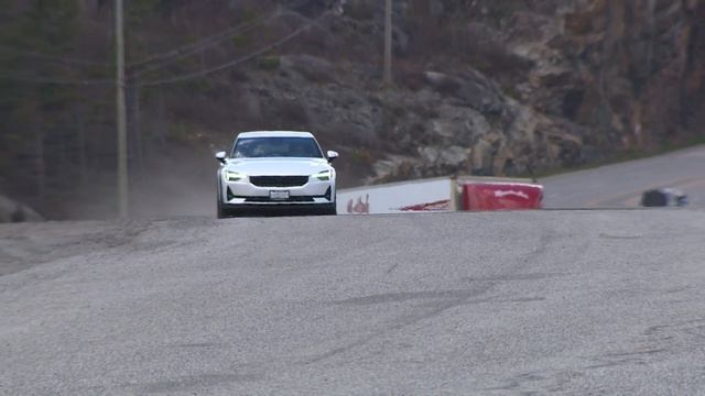 2021 Polestar 2 | EV Review | Driving.ca смотреть онлайн