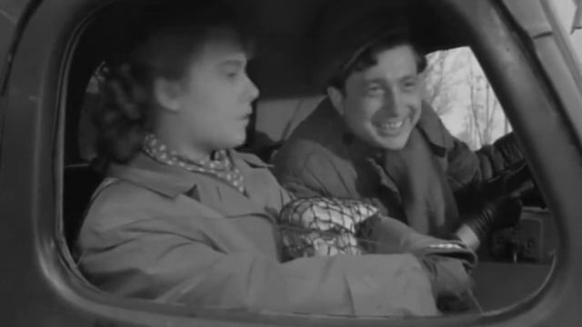 приколы - Здорово, школьники ! Уроки учите ? смотреть онлайн