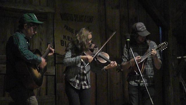 Mandolin Orange - Cherokee Trail ! смотреть онлайн