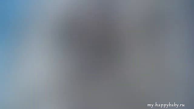 Пляжный отдых на Балтике. Дети играются в песочке и мочат ноги. смотреть онлайн