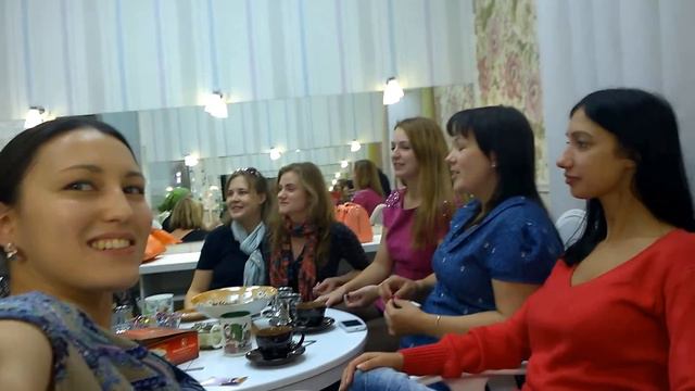 Девочки отдыхают) смотреть онлайн