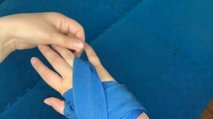 Бинтование рук в Тайском боксе | Тайский бокс |