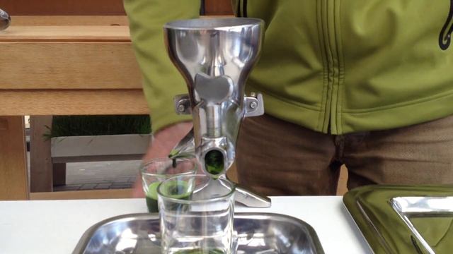 Edelstahl Grassaftpresse von saftgras смотреть онлайн