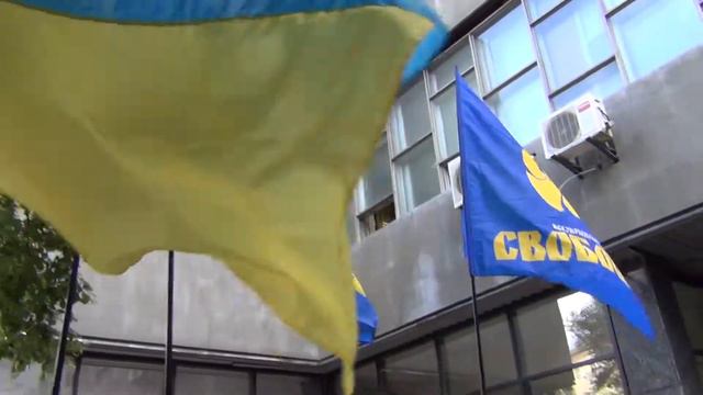Киев.Жители Лесного массива против рейдеров. смотреть онлайн