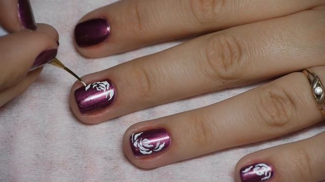 Маникюр белые розы / White Roses Nails Tutorial