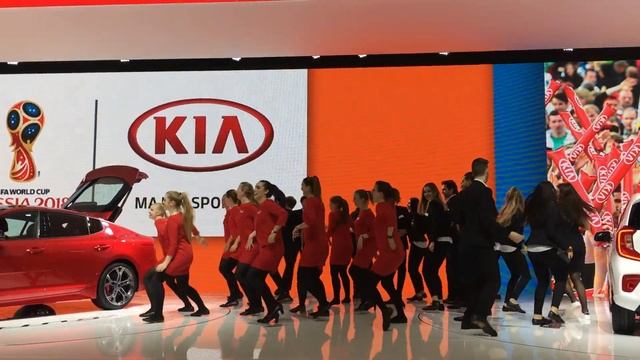 KIA Girls dancing on "Intoxicated" of Martin Solveig at GIMS 2017 смотреть онлайн