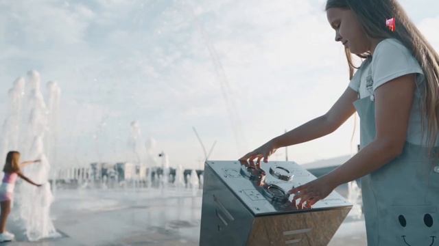 Интерактивный Пульт Управления Струями Фонтана смотреть онлайн