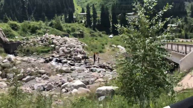 Родник на БАО💦💧⛰Красота Казахстана🇰🇿Зачем нам курорты зарубежные?😉 смотреть онлайн