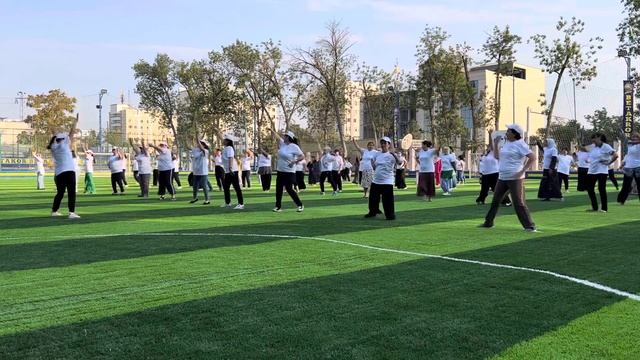 В здоровом теле здоровый дух ? Утренняя зарядка с Машхурой Толибовной??? смотреть онлайн
