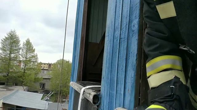 Самоспасание по пож. рукаву. смотреть онлайн