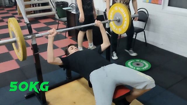 ЖИМ ЛЁЖА ПРОТИВ ДРУГА смотреть онлайн