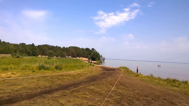 УАЗ первый заезд на время 10-Й ВСЕУКРАИНСКИЙ ФЕСТИВАЛЬ 4х4 - OFF-ROAD-FREE-FEST 2015 смотреть онлайн