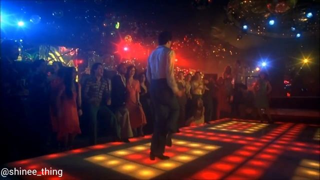SHINee - JUMP (John Travolta dancing to Kpop) смотреть онлайн
