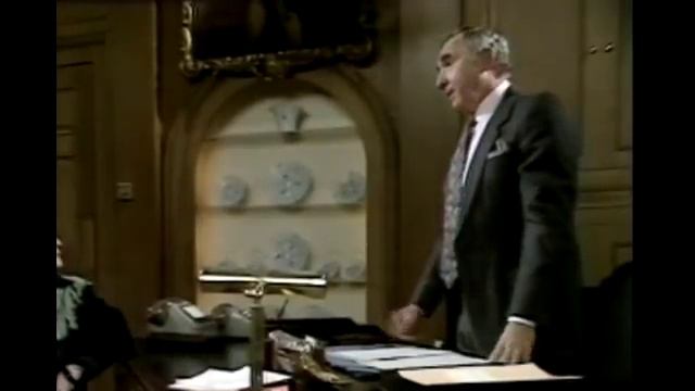 How the Media and Literati Class Determines the Politics of a Nation смотреть онлайн