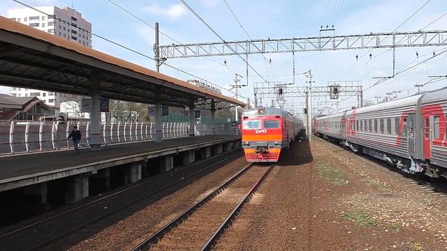 Электропоезд ЭД2Т-0007 (ТЧ-26) пригородный поезд №6356 Москва - Люберцы-1. смотреть онлайн