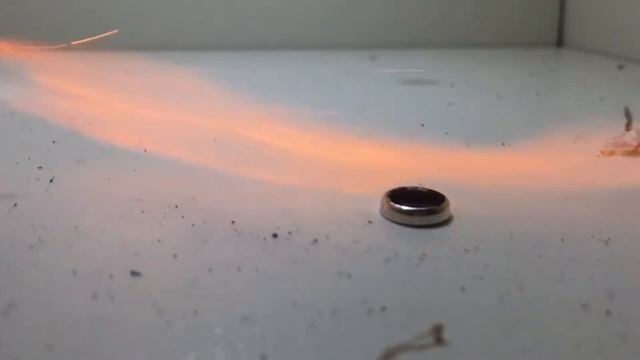 SLOW MOTION EXPLOSION AG10 BUTTON CELL смотреть онлайн