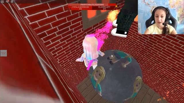 Can You Survive The Terrifying Red Rascal?! Survive The Red Dress Girl— Roblox смотреть онлайн