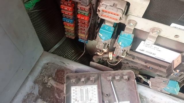 PC 200-8 M0 engine can't starting error code L03 (personal code relay abnormalty) trnyata gara2 ini смотреть онлайн