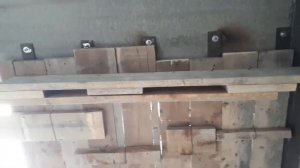 Конструкция и заливка  лестничной площадке между плита перекрытия.