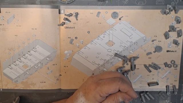Building of the 1/16 Scale Panzer III by Takom Models Part 2 смотреть онлайн