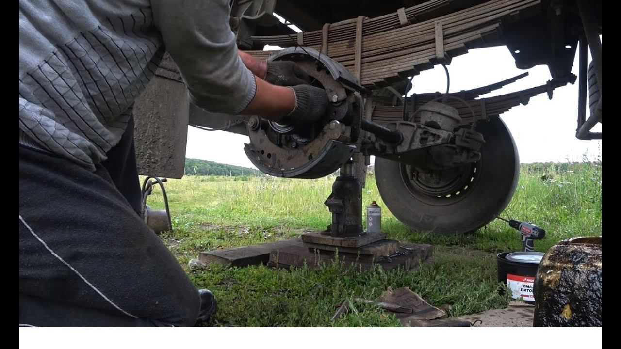 ПЕРЕБРАЛ НАКЛАДКИ НА ПРИЦЕПЕ , ХОТЯ БЫ ОДНО КОЛЕСО . / ТЕСТИРУЮ НОВЫЙ ШУРУПОВЁРТ РЕСАНТА смотреть онлайн