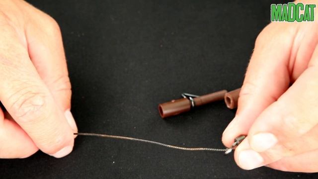 Pellet Terminal Tackle - How To rig hooks, baits, weights etc. with the MADCAT Pellet range. смотреть онлайн