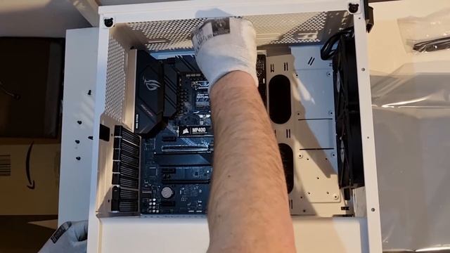 Building High-End Gaming PC | RTX 3070 | i7 10700K | 32GB | Liquid cooler смотреть онлайн