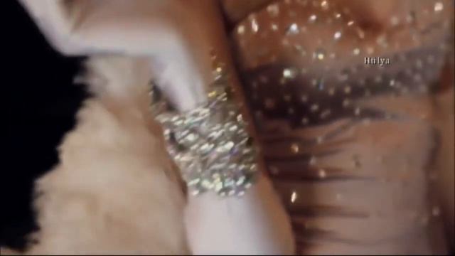 Не стоит мир ее ногтей смотреть онлайн