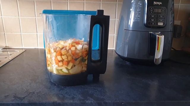 How To Make Vegetable Soup Using Ingredients Bought For Just 10pence